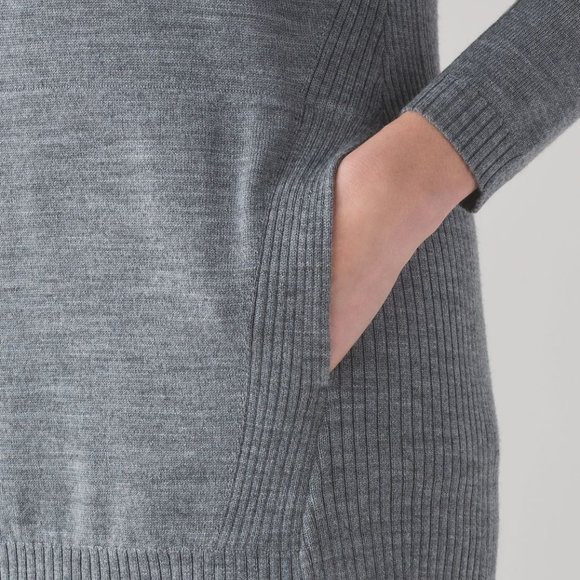 Lululemon Pockets Sweat Savasana Merino Wool Turtleneck Gray Sweater Womens 6 M - Picture 5 of 16